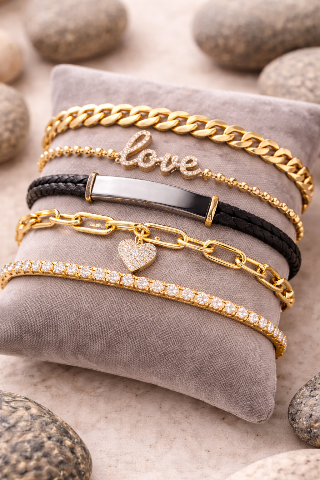 Bracelets: A Thoughtful Gift