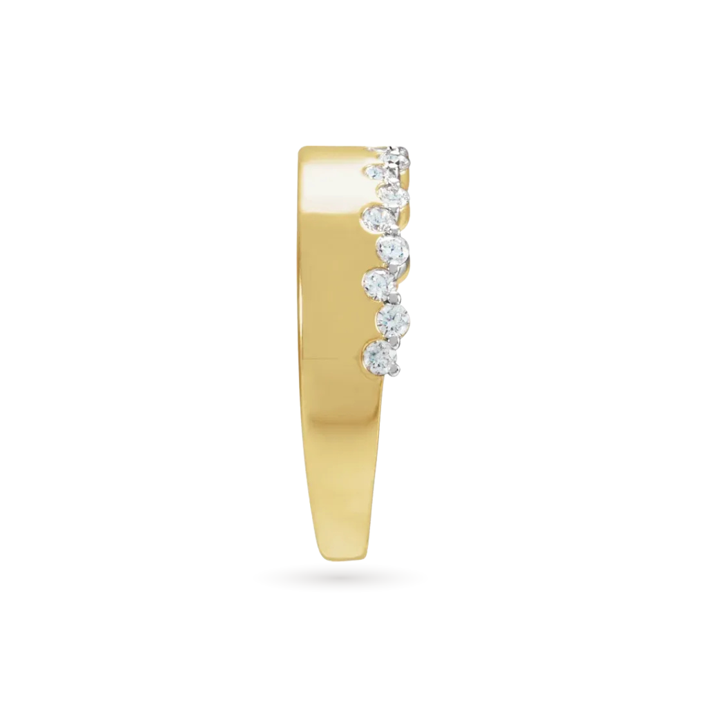 Solid Gold Ring with Natural Diamonds